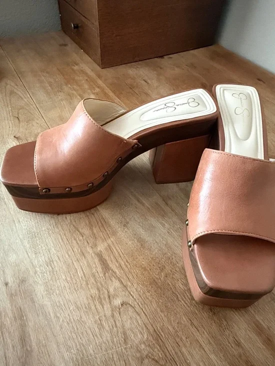 Jessica Simpson Cognac Brown Studded Platform Mules - Picture 3 of 8